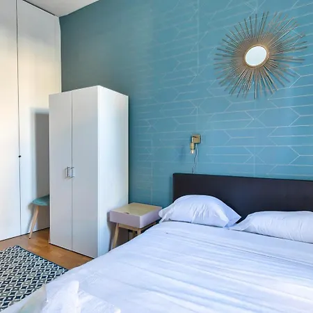 Apartment Chateaubriand - Champs Elysees 6p
